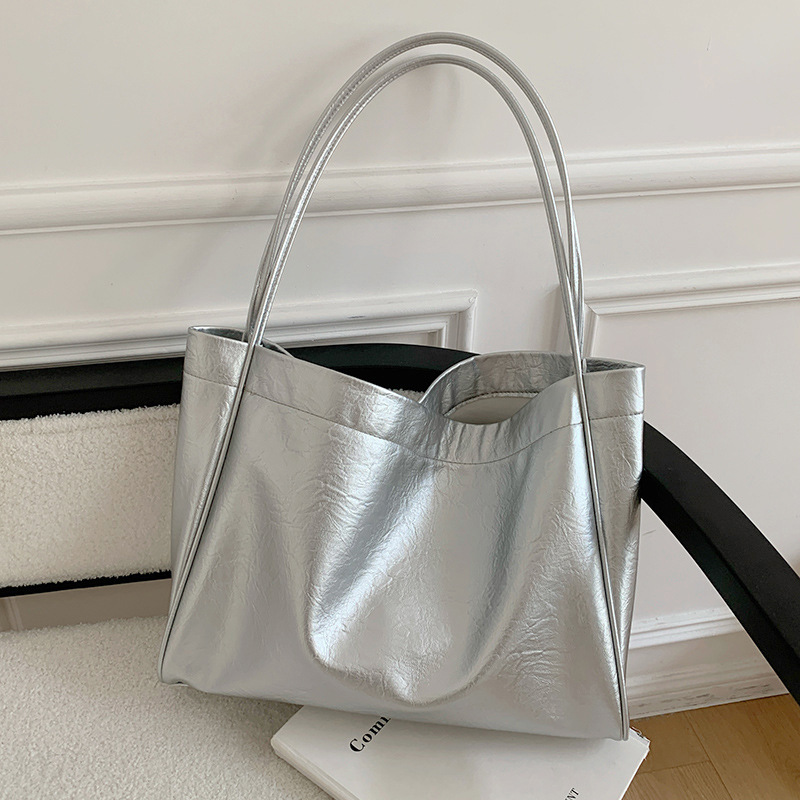 Luxury Bag Collection - حقائب كتف نسائية فاخرة بتصميم عصري