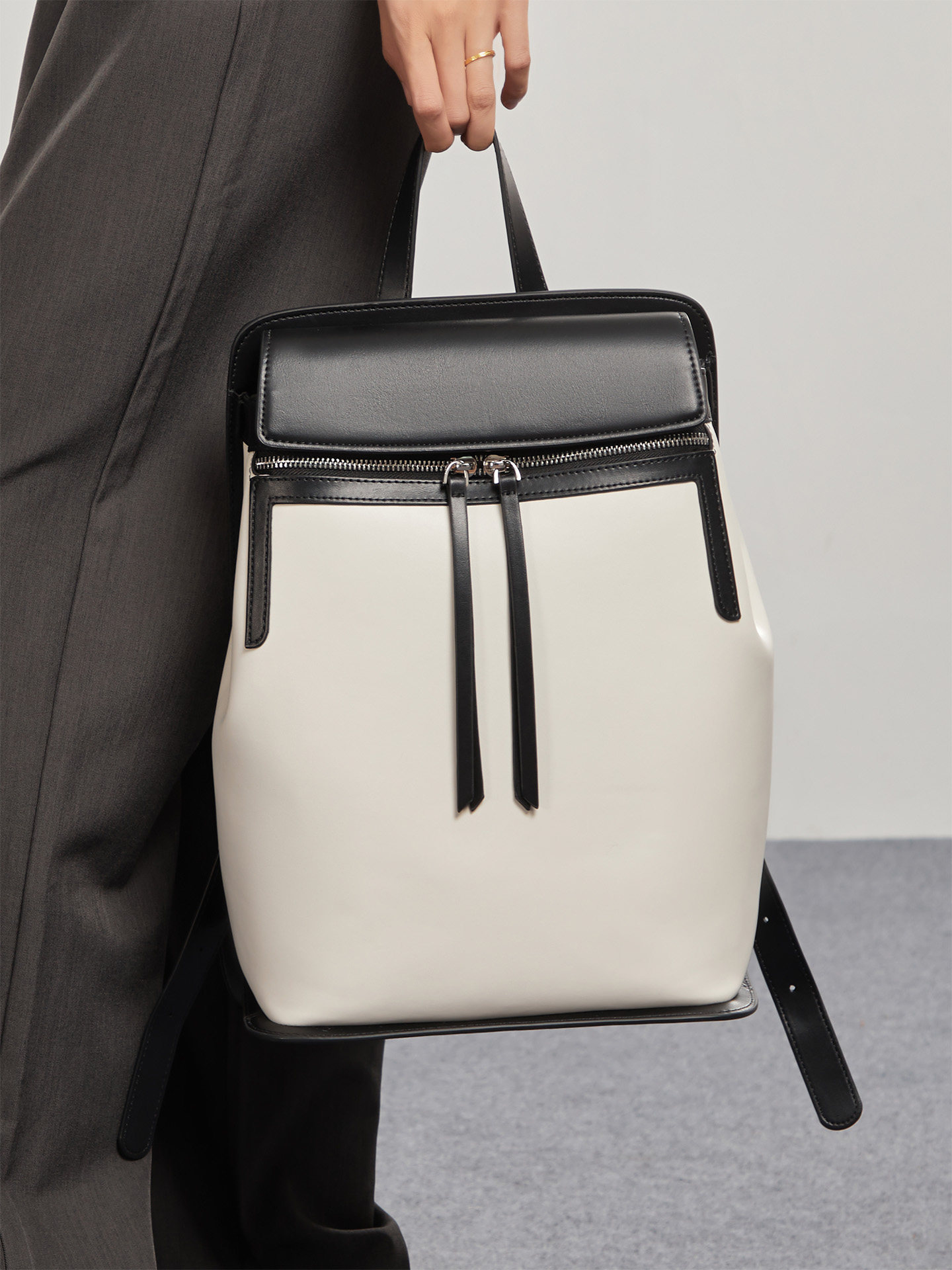 Luxury Bags Quality - حقائب ظهر نسائية عصرية فاخرة جديدة