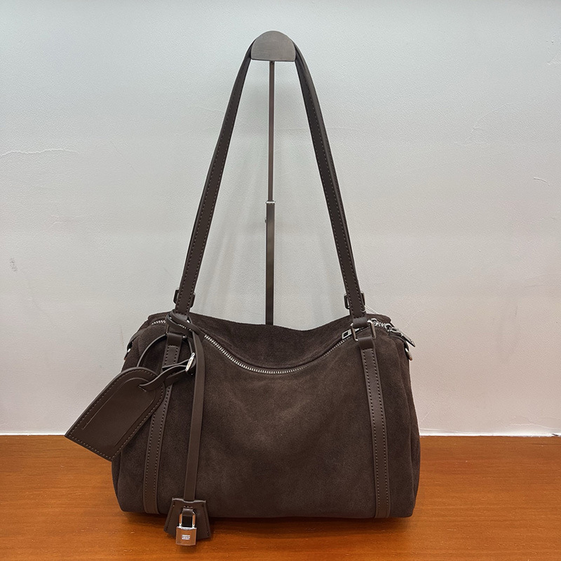 حقائب نسائية فاخرة جديدة لشتاء - مراجعة Luxury Bags With Silver Hardware وسعره