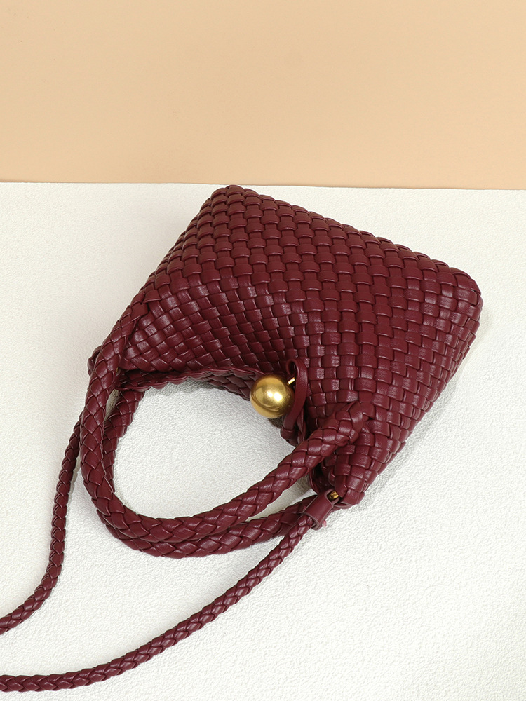 حقيبة يد نسائية كروس حقيبة كتف - مراجعة Luxury Bags Made In Italy وسعره