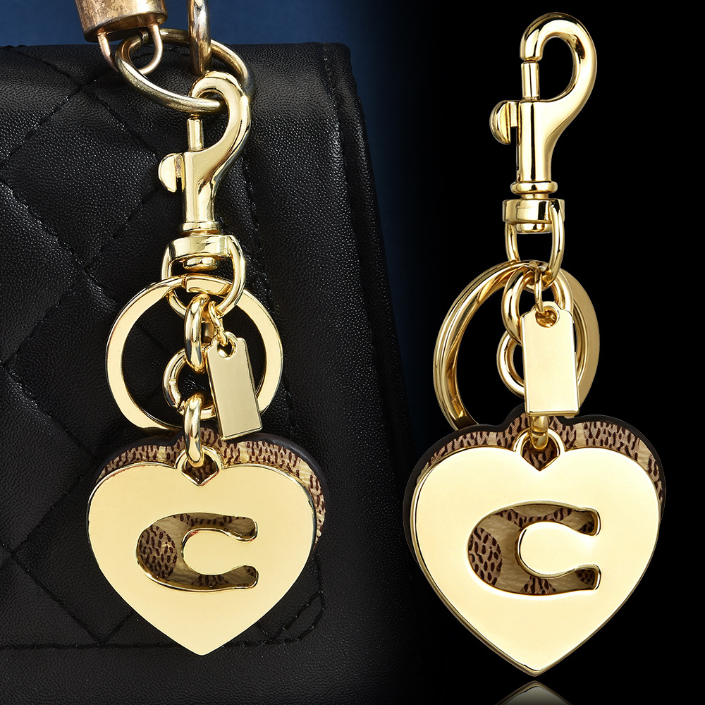 تعليقة حقيبة جلدية بتصميم مونو - مراجعة Luxury Bags With Silver Hardware وسعره