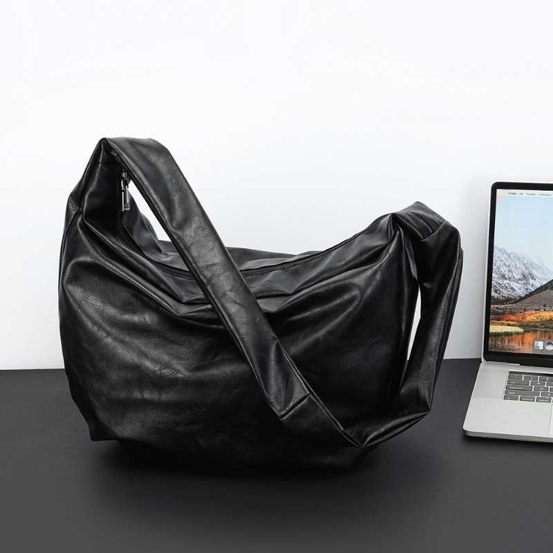 حقيبة كروس بودي جديدة للرجال ب - مراجعة Luxury Bags Sling وسعره