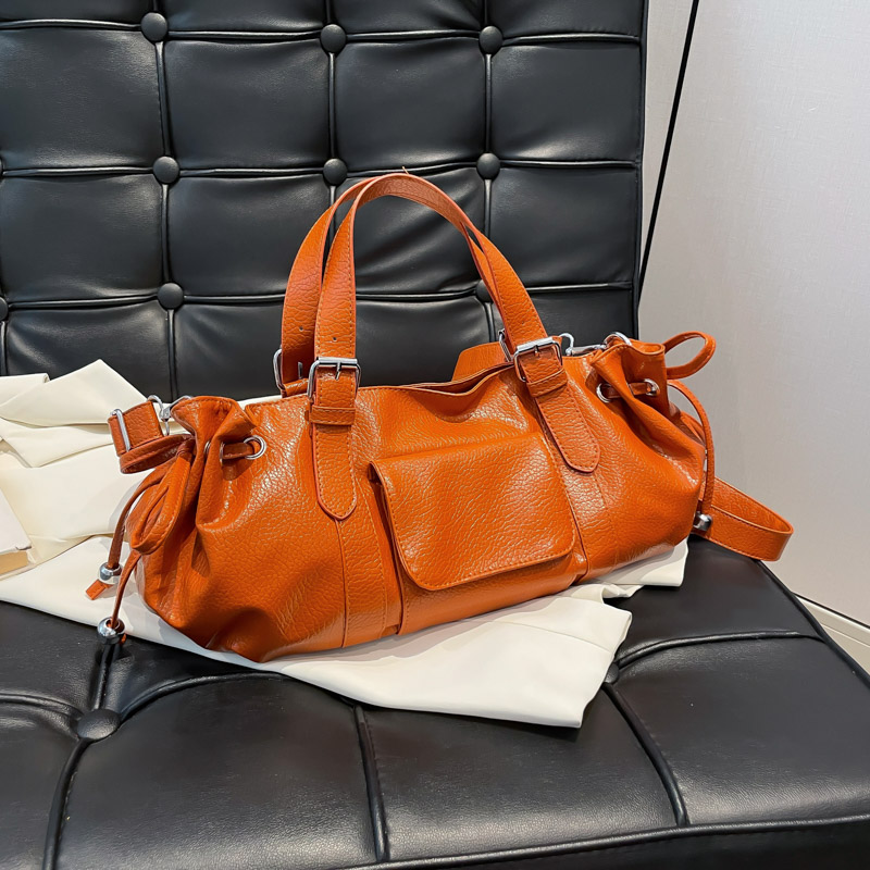 أزياء المتشرد حقيبة فاخرة مصمم - مراجعة Luxury Bags Made In Italy وسعره