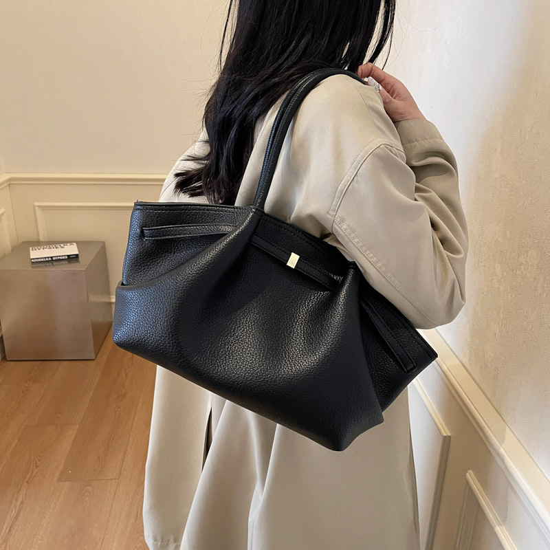 بورجوندي حقائب سيدات فاخرة مصم - مراجعة Luxury Bag Collection وسعره