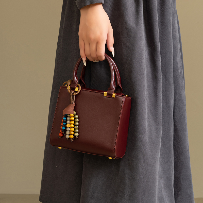 حقائب كلاسيكية صغيرة للنساء، ح - مراجعة Luxury Zipper Bags وسعره