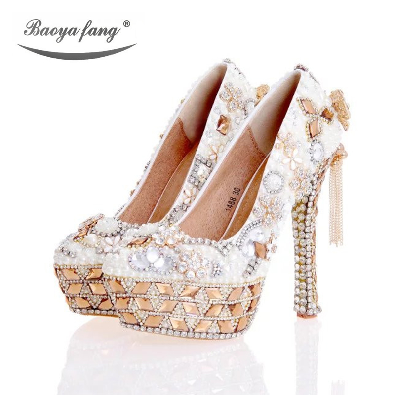 أحذية زفاف كريستالية فاخرة مع  - مراجعة Luxury Bags And Shoes وسعره