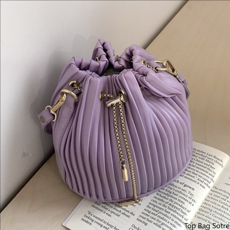 حقيبة نسائية بسلسلة وحزام كتف، - مراجعة Structured Handbag Top Handle وسعره